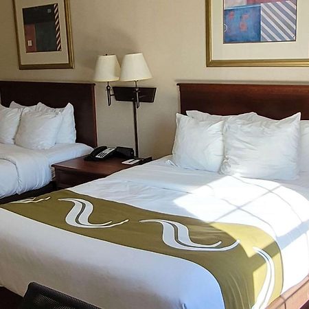 Quality Inn & Suites Columbia I-70 Esterno foto