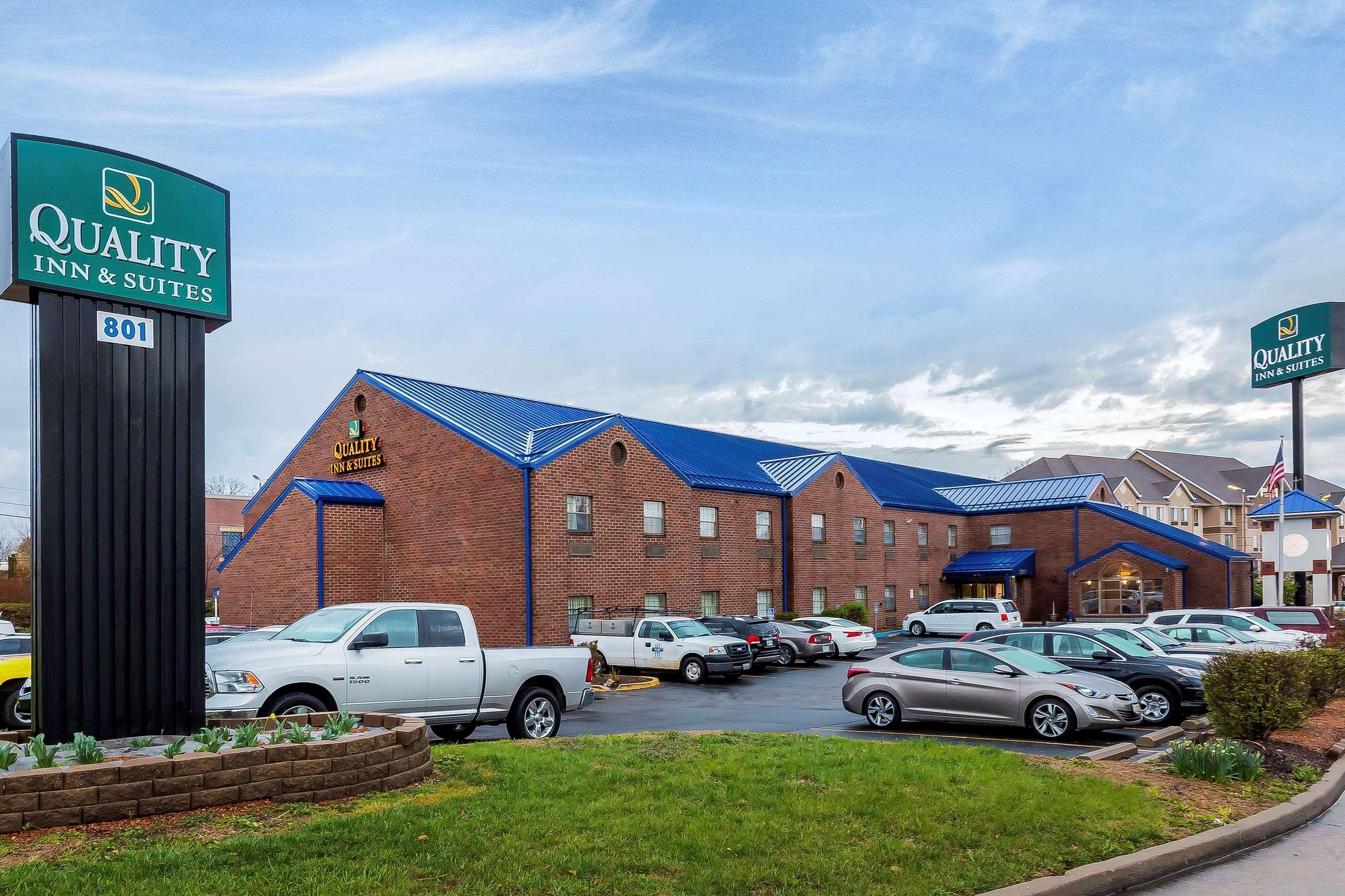 Quality Inn & Suites Columbia I-70 Esterno foto