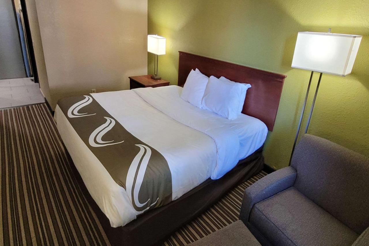 Quality Inn & Suites Columbia I-70 Esterno foto