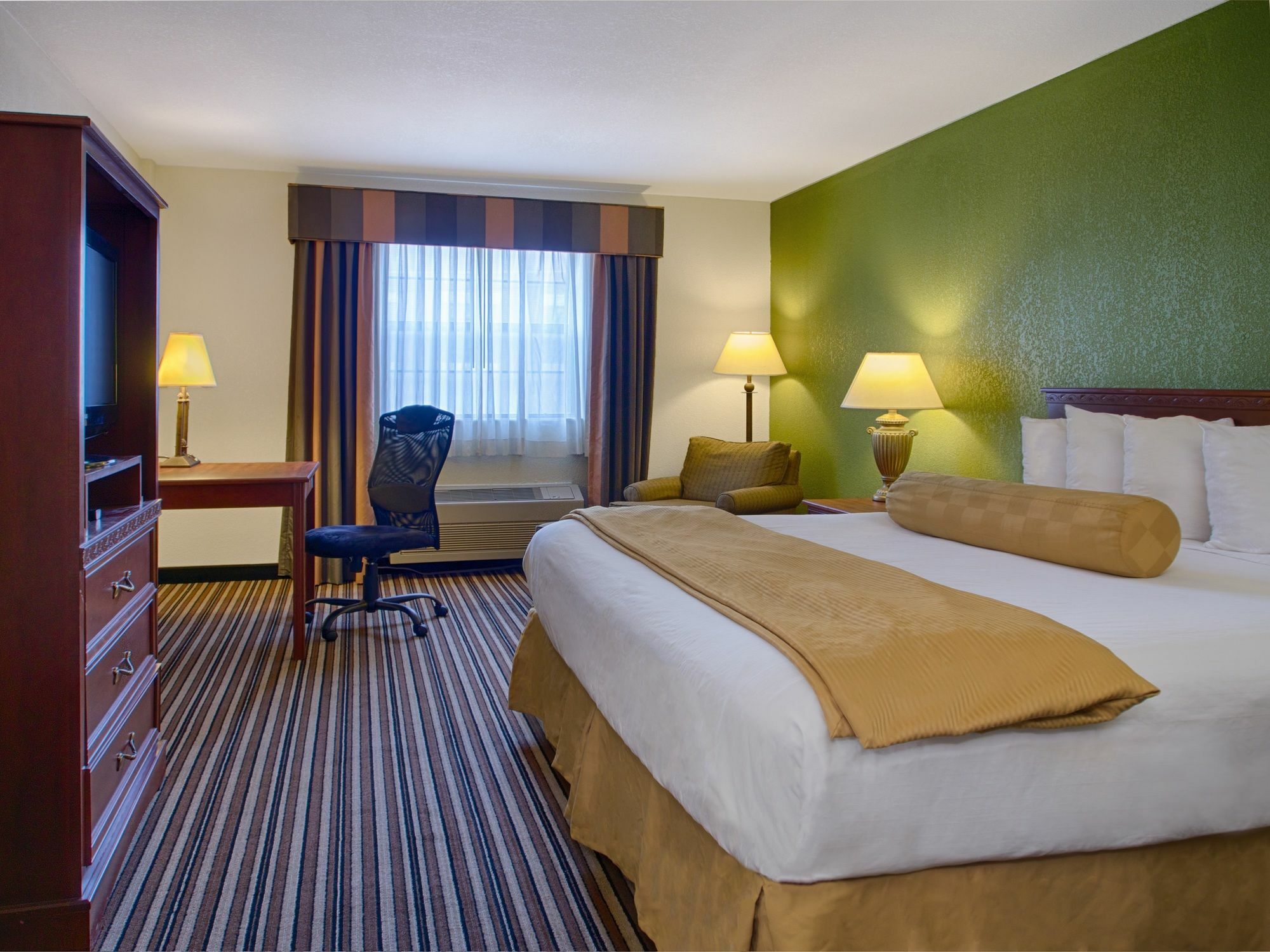Quality Inn & Suites Columbia I-70 Esterno foto