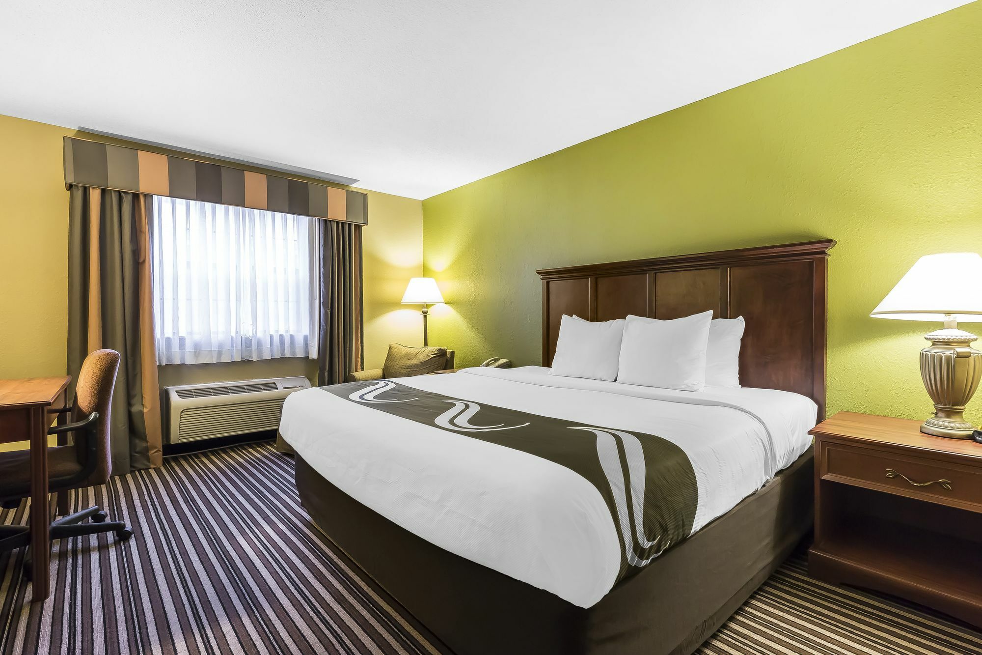 Quality Inn & Suites Columbia I-70 Esterno foto